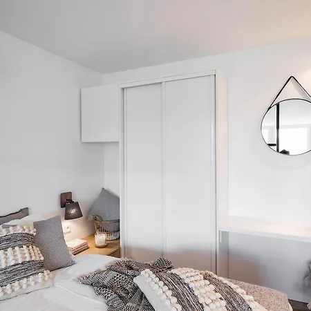 Udanypobyt Smrekova * זקופאנה